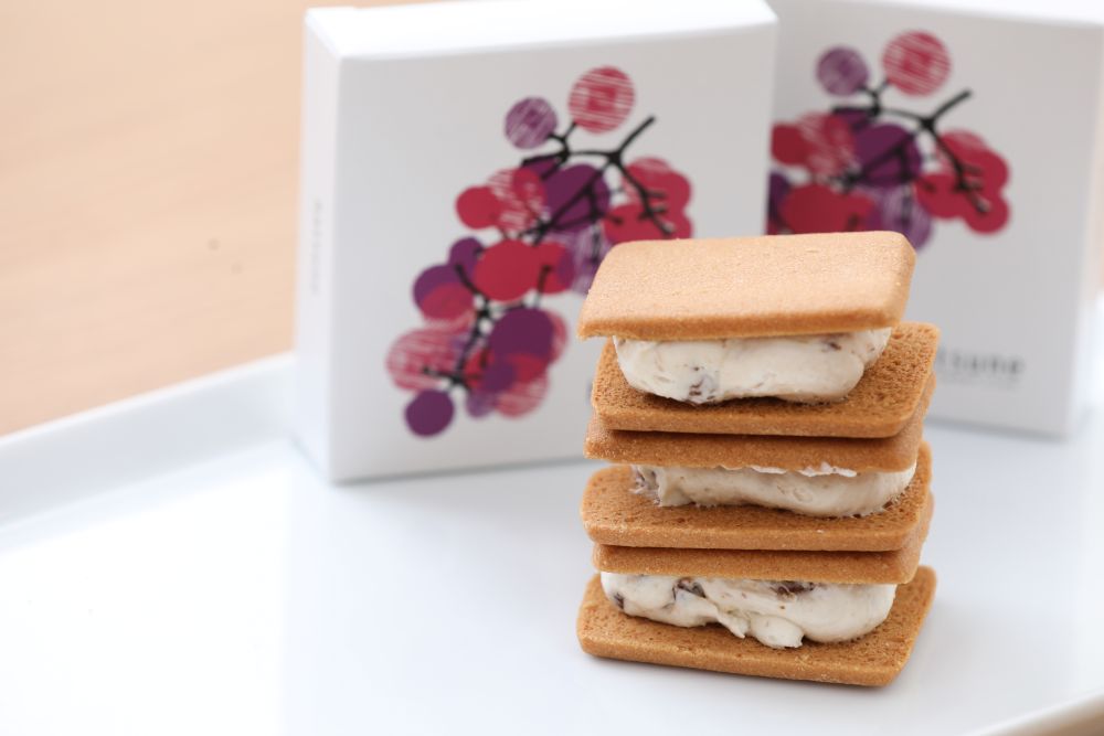 hatsune　出雲デラウェアレーズンサンド